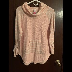 No Boundaries top.🌸